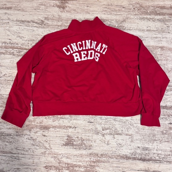 Campus Lifestyle Cincinnati Reds Women's Red Quarter-Zip Top Size 1X - Picture 2 of 5